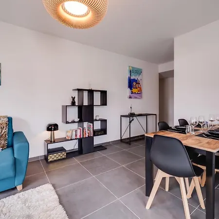 Le 305 - T3 With Garage And Beautiful Terrace Hébergement de vacances *