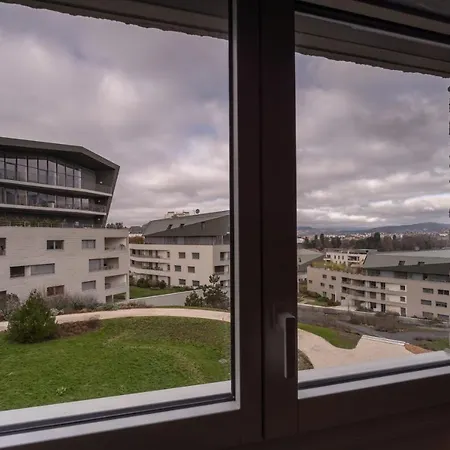 Le 305 - T3 With Garage And Beautiful Terrace Annecy